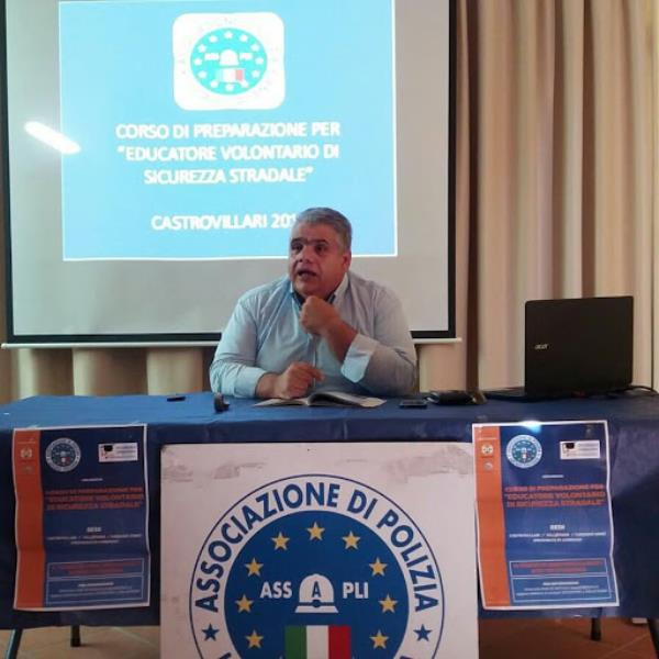 images Coronavirus. Giannicola (ASSAPLI): "Necessario effettuare i tamponi agli operatori di Polizia statale, locale e agli appartenenti alle Associazioni di volontariato" 