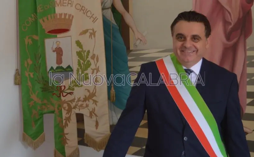 Simeri Crichi, il sindaco Zicchinella annuncia la sua Giunta: nomi e deleghe