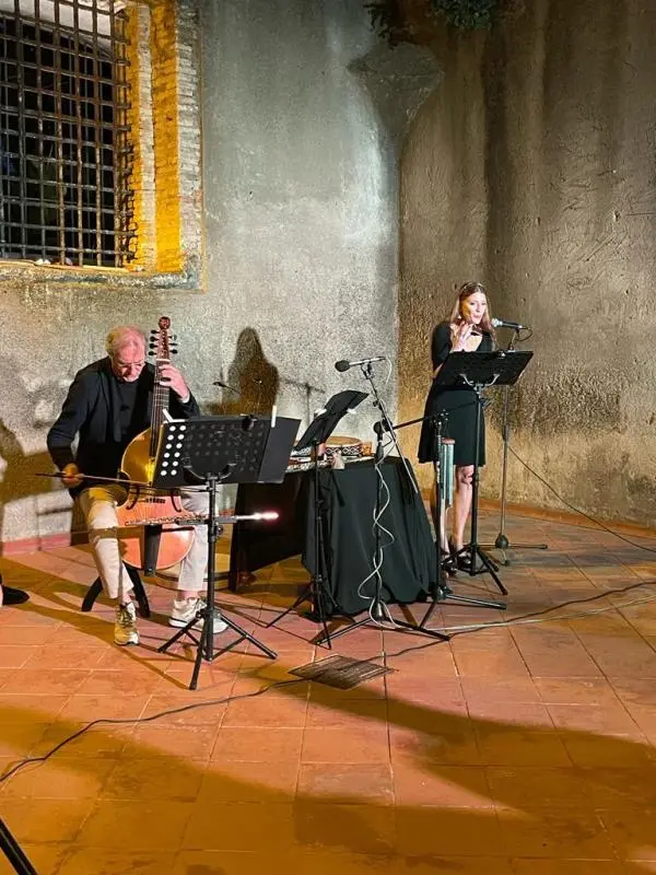 images AMA Calabria, le scuole incontrano il teatro con il mito raccontato dal duo Ubaldo Russo e Alessandra Calabrese