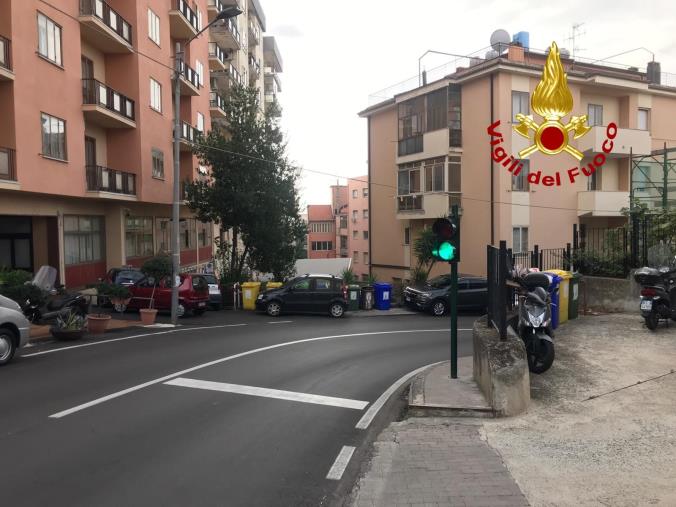 images Catanzaro. Da oggi in funzione i semafori in via Vinicio Cortese