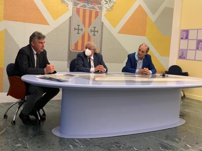 Nella Sala Giunta della Provincia di Catanzaro approdano dal vivo “I Dialoghi Vivaci”
