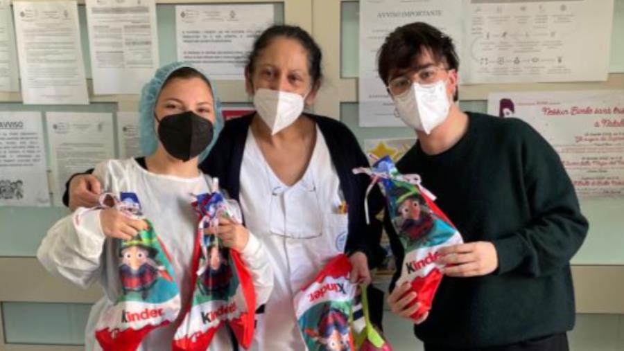 images La Befana di "Catanzaro è la mia città" porta doni all'Oncoematologia pediatrica