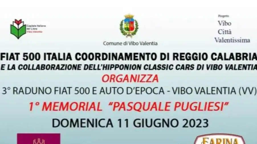 Vibo Valentia celebra il raduno delle storiche Fiat 500: ai partecipanti anche un omaggio con le tipicità del territorio