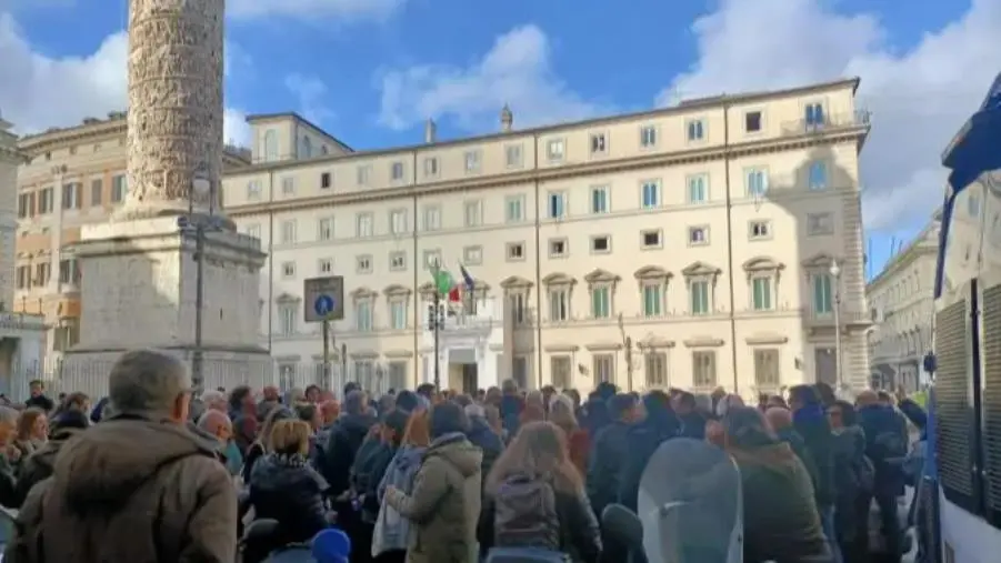 images Bolkestein, il governo chiede tempo all'Ue: la protesta dei balneari (anche calabresi) a Roma