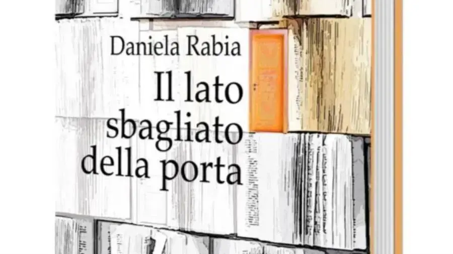 images “Il lato sbagliato della porta”, l'autore Daniela Rabia presente il suo ultimo lavoro