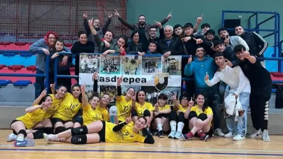 Pallavolo femminile, l'Asd Pepea Chiaravalle promossa in prima divisione
