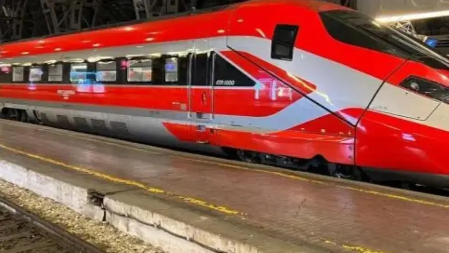 images Frecciarosa 2023: il 12 ottobre la prevenzione viaggia in treno tra Cosenza e Reggio Calabria  
