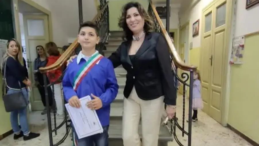 Santa Caterina, gli auguri del Baby Sindaco al neoeletto Primo cittadino