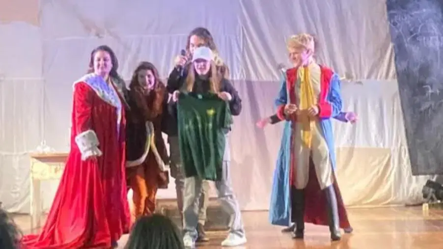 images Il Liceo Linguistico "De Nobili" di Catanzaro va a teatro in francese: per gli alunni arriva "Le petit prince" 