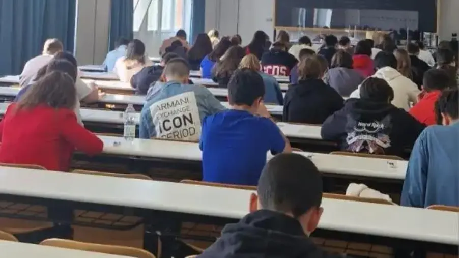 images Certificazioni di spagnolo: la sede DELE dell'Unical ha accolto gli studenti dell'IIS "De Nobili" di Catanzaro