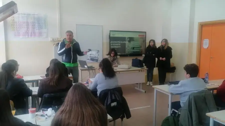 Progetto Gap, continua la campagna di sensibilizzazione nelle scuole contro il gioco d'azzardo