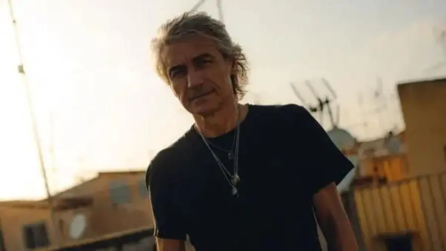 images Luciano Ligabue raddoppia a Reggio, i concerti al PalaCalafiore il 27 e il 28 novembre