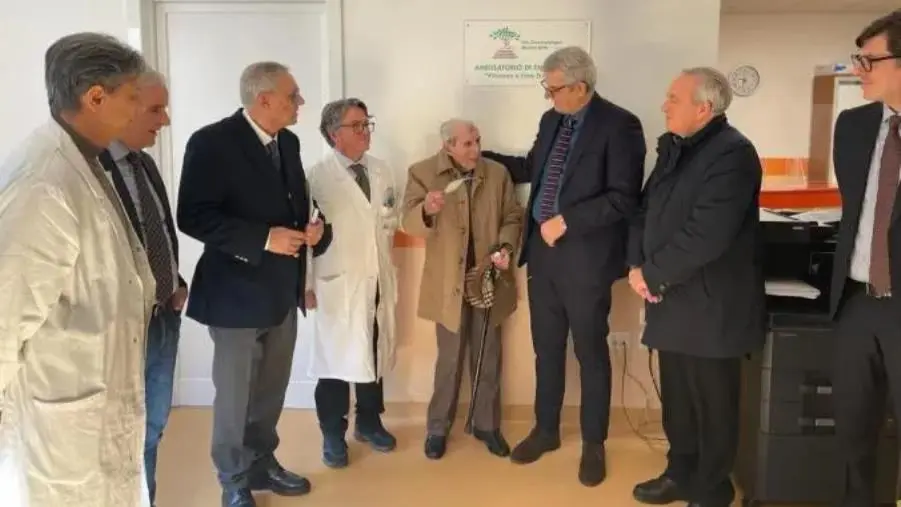 images Cosenza, pensionato centenario dona 200 mila euro all'ospedale
