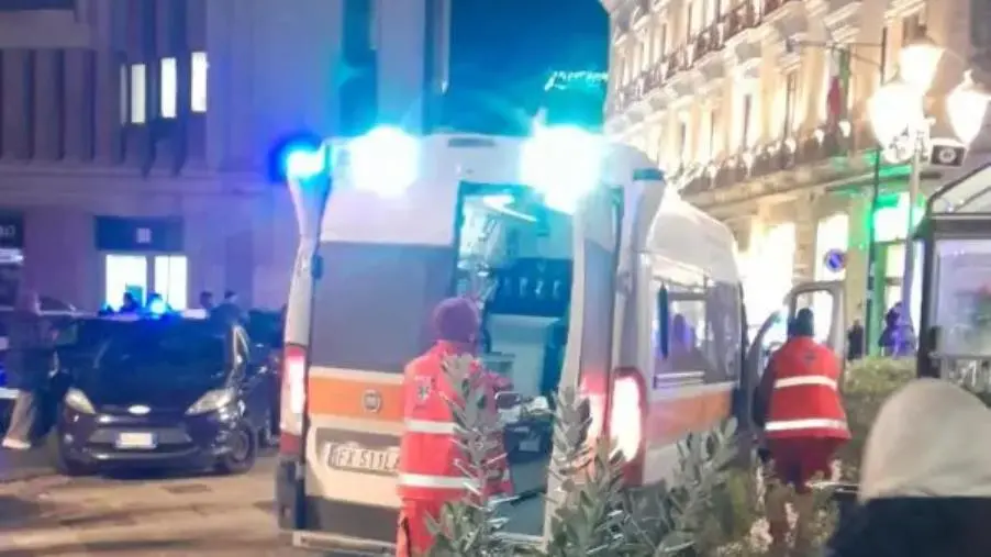 images Malore a Catanzaro: l'auto medica non basta, ma l'ambulanza arriva dopo un'ora