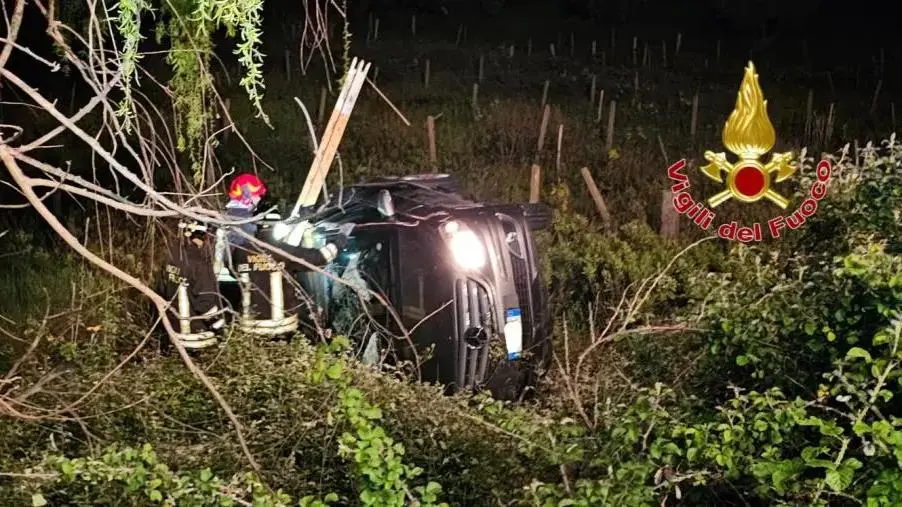 Incidente a Isola Capo Rizzuto: feriti una donna e un bambino