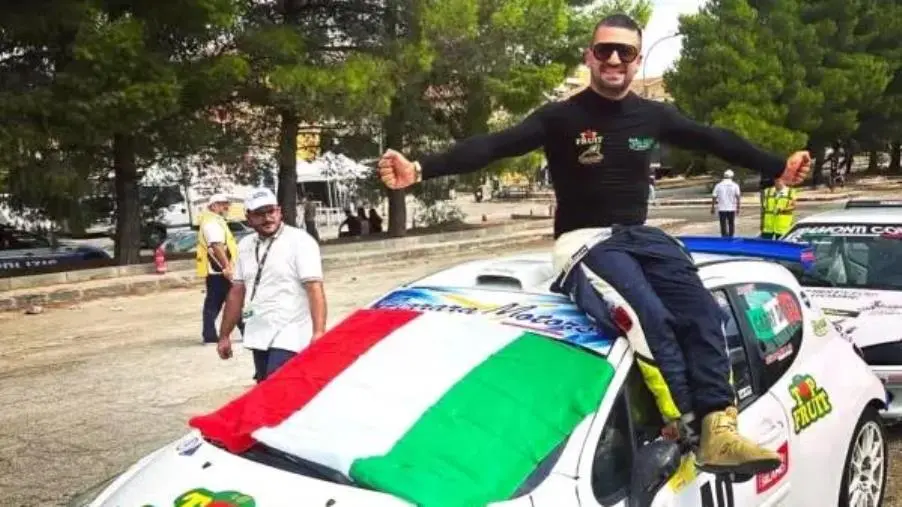 images Il velocissimo pilota calabrese Gabriele Lanzillotti si aggiudica per l’ottava volta la Coppa Tricolore del CIVM