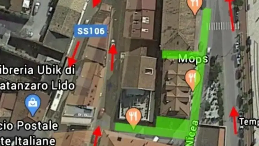 images Catanzaro, l'area pedonale a Lido non piace a residenti e commercianti: "Un fallimento"