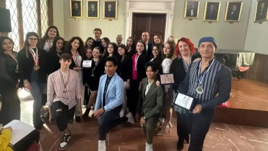 images Il sindaco Fiorita e l'assessore Cosentino premiano tre realtà sportive catanzaresi