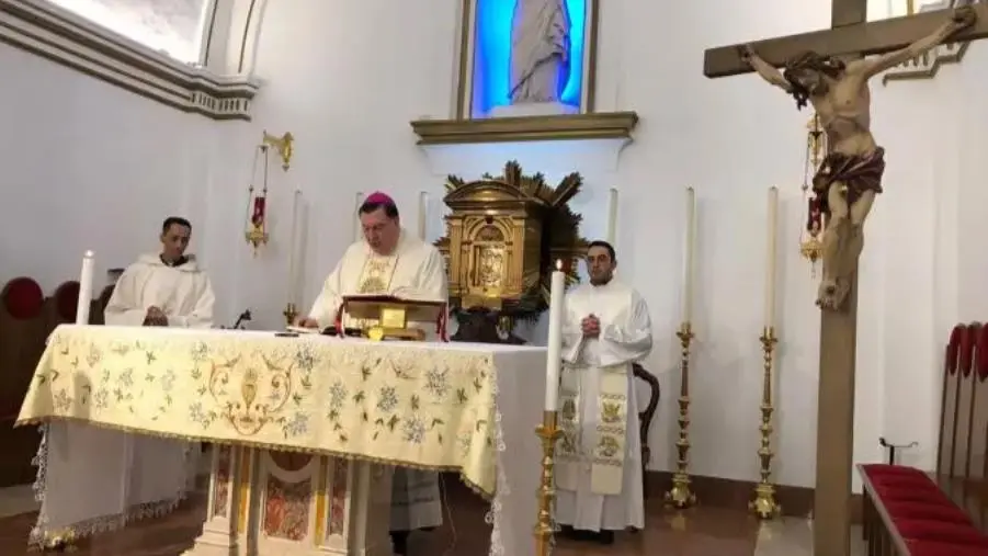 images La Procura di Catanzaro celebra il Precetto Pasquale con l'Arcivescovo Maniago