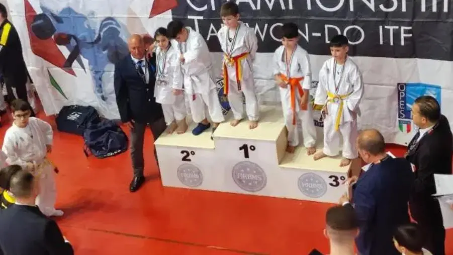 images Catanzaro sul podio più prestigioso d’Italia ai campionai di karate, kickboxing e taekwondo 