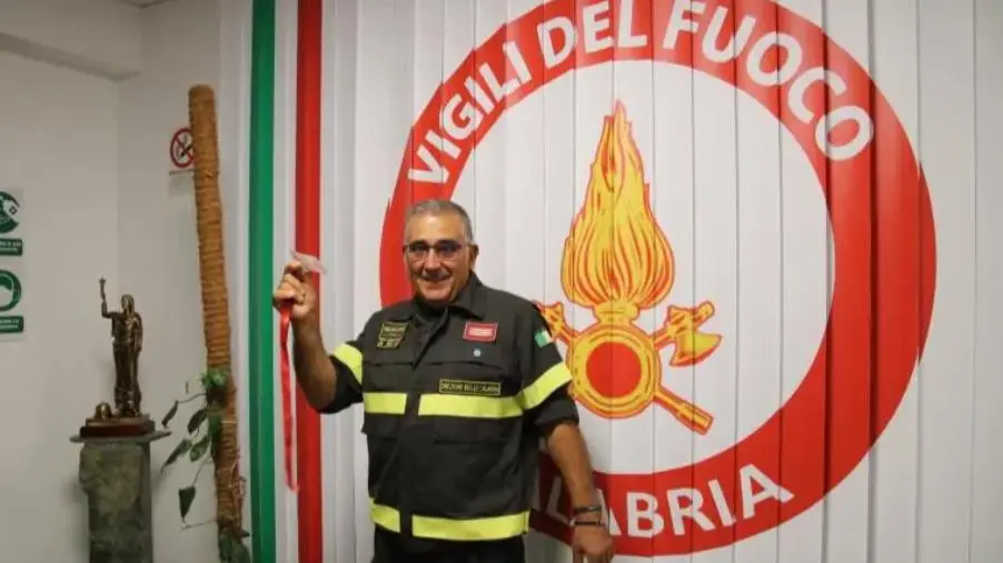 images Vigili del Fuoco di Catanzaro, Pasquale Migale va in pensione: il saluto dei colleghi