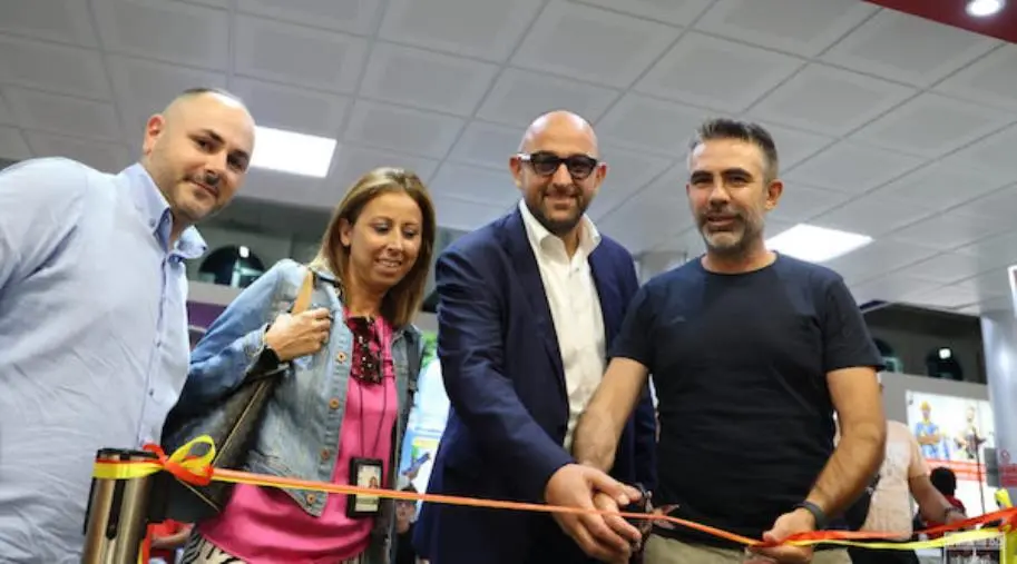 images Us Catanzaro 1929, inaugurazione del terzo Official Store all'aeroporto di Lamezia