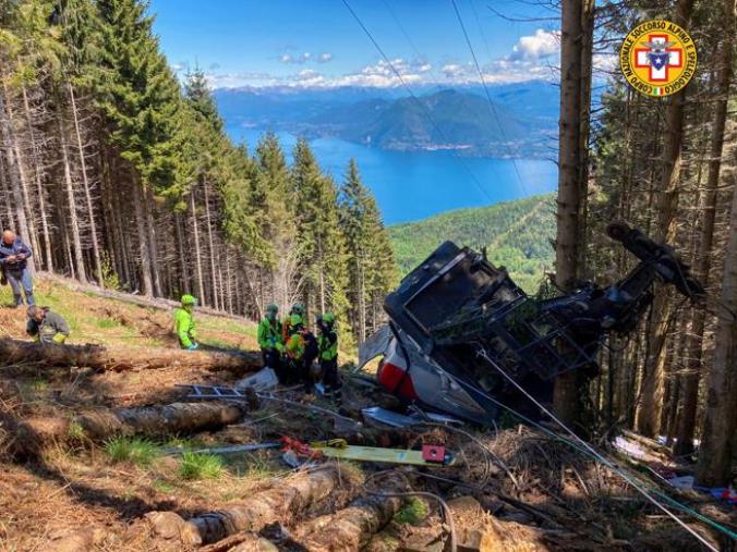 Tragedia della funivia Stresa-Mottarone: morti due calabresi (I NOMI)