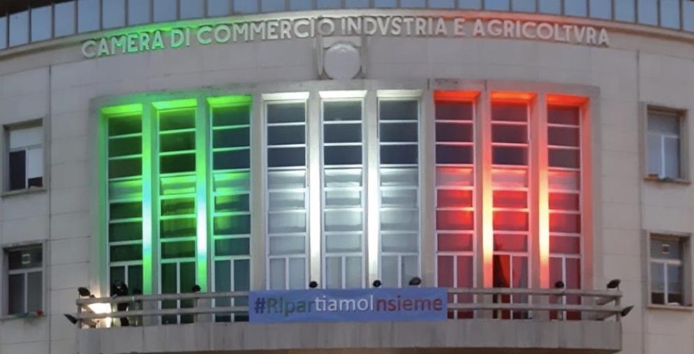 images #RipartiamoInsieme. L'impatto del bando a sostegno delle imprese al secondo incontro alla Camera di commercio di Cosenza

 