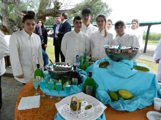 images Santa Maria del Cedro. Domani gli studenti dell’ Alberghiero di Praia a Mare parteciperanno attivamente alla Festa della raccolta del cedro 