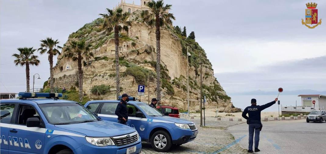 images Tropea. Giro di vite contro la movida "incontrollata": multati 4 bar 