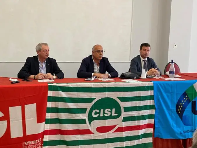 images Cgil, Cisl e Uil Calabria: "Non partecipiamo a riunione dell’Osservatorio regionale contro le discriminazioni sui luoghi di lavoro"