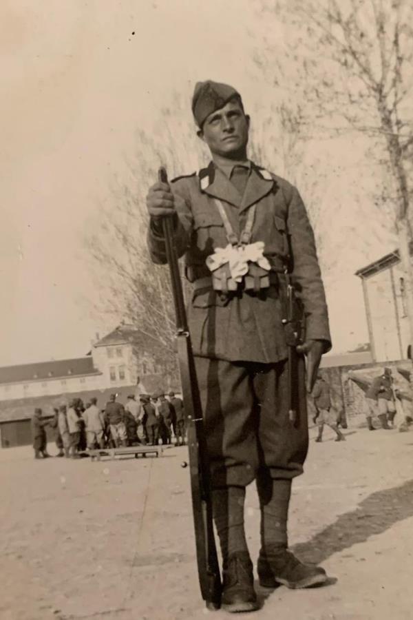 images Giornata della memoria. Una medaglia d'onore al cropanese Giuseppe Rodolà