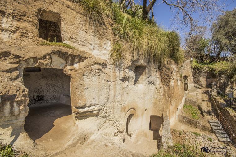 images Arpacal: "Le Grotte di Zungri nelle Memorie descrittive della Carta Geologica d'Italia"