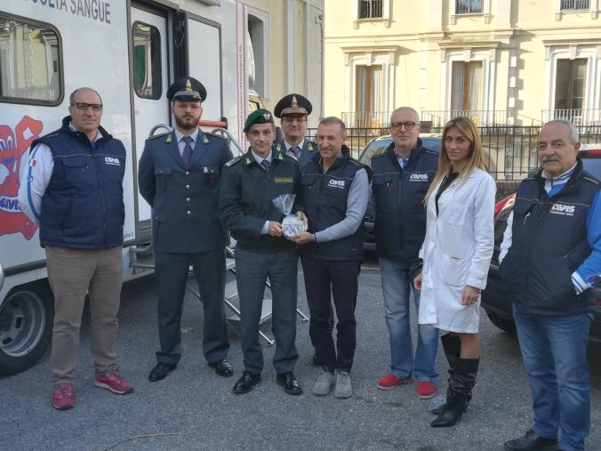 images Guardia di finanza di Catanzaro e Avis insieme per una raccolta sangue contro la malattia