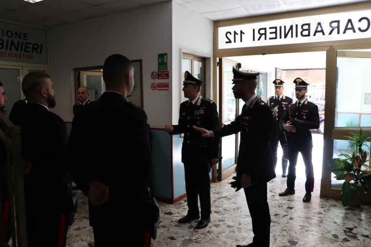 Il Comandante Interregionale Carabinieri “Culqualber” Galletta fa visita alla Compagnia di Petilia Policastro