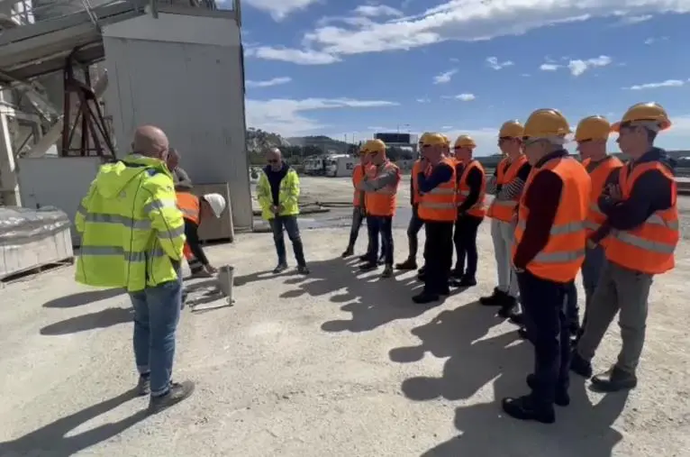 images Anas, visita degli studenti sul cantiere della variante all'abitato di palizzi della Statale 106