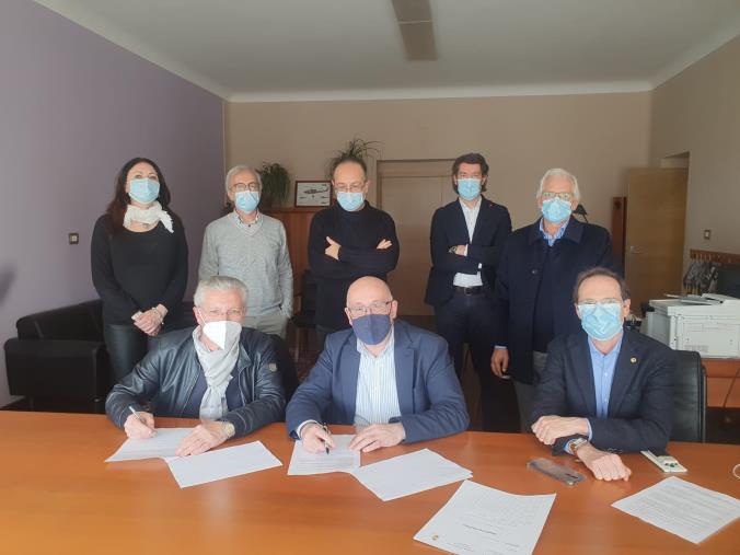 Vaccini. Il Lions Catanzaro Host sottoscrive convenzione con l'ospedale “Pugliese-Ciaccio” 