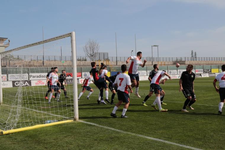 images Calcio, la Vigor Lamezia batte il Guardavalle 2-0
