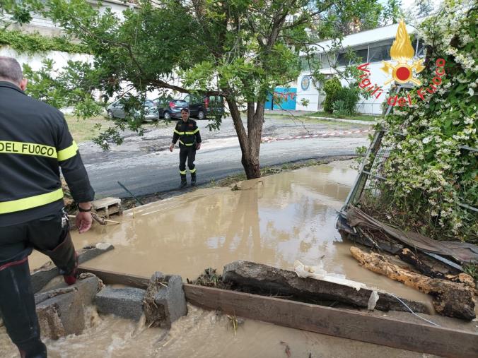 images Forti temporali sulla costa tirrenica nel Cosentino: danni fra Amantea e Belvedere 