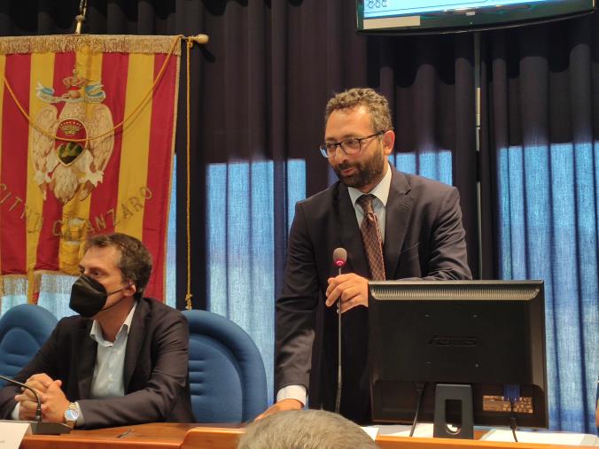 images Bosco presidente del Consiglio comunale, Fiorita: "Sua elezione elemento di connessione con volontà popolare"