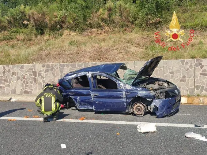 images Incidente allo svincolo di Falerna, 4 feriti e il più grave trasportato in elisoccorso 