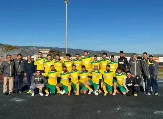 images Calcio, 3a categoria: gran debutto del Grifone Catanzaro. 4 a 2 all'Atletico Feroleto 