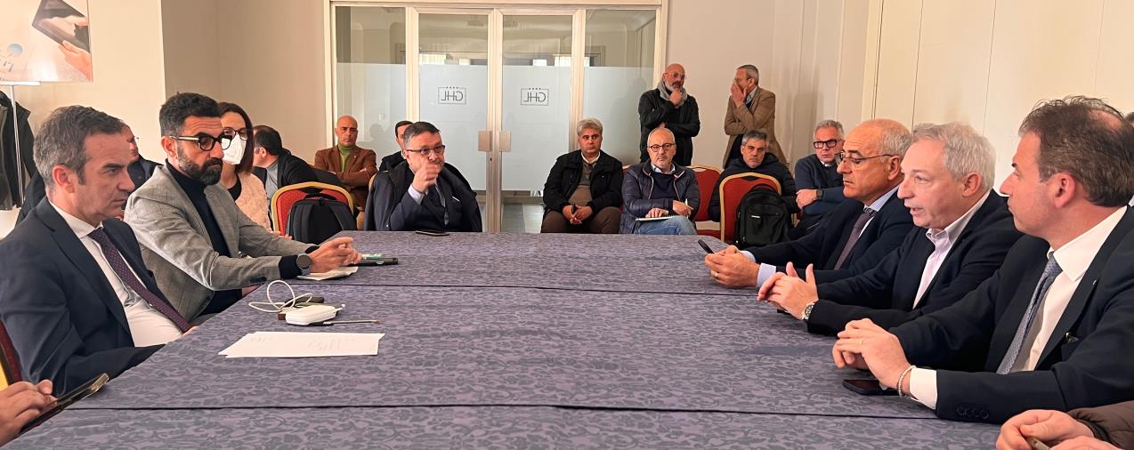 Vertenza Calabria, a Lamezia riunite le Segreterie Regionali: "Presto un tavolo nazionale"