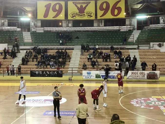 images La Basket Academy Catanzaro perde in Sicilia con l'Orsa ma conserva la differenza canestri