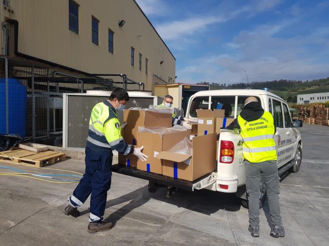 Coronavirus. La macchina della solidarietà a Catanzaro finora ha servito 350 famiglie.  Abramo ringrazia tutti: “Uniti e coesi, è il vero senso di una comunità"