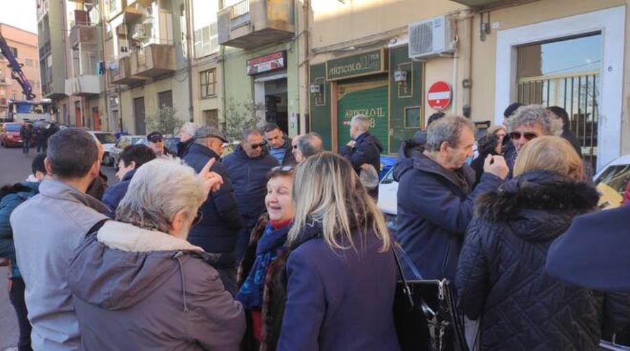 images I residenti del quartiere Stratò dicono no alla probabile inversione di marcia di Bellavista: raccolgono le firme e scrivono al sindaco