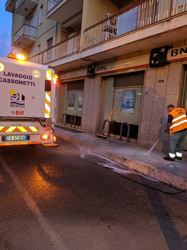 images  Corigliano- Rossano, prosegue l'operazione della pulizia strade