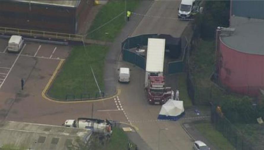images Gran Bretagna: trovati 39 corpi in un container. Il camion proveniva dalla Bulgaria