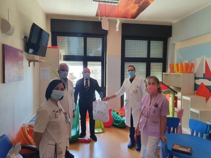 Il "Drago" vola al "Pugliese" e dona tablet e telefonini per i piccoli pazienti del Reparto Pediatria ed Ematoncologia Pediatrica 