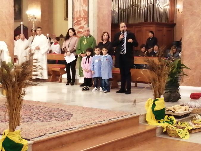 Nella "Giornata Interprovinciale del Ringraziamento" mons. Renzo, a Mileto, celebra i valori della Coldiretti